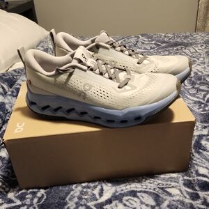 Women's Cloudsurfer Trail 2 Size 8